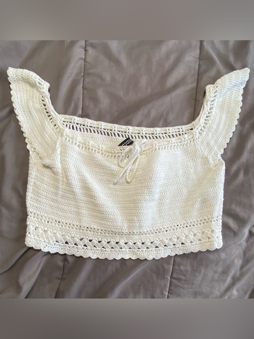 H&M Divided White Crochet Knit Crop Top Flutter Ruffle Sleeve Size S